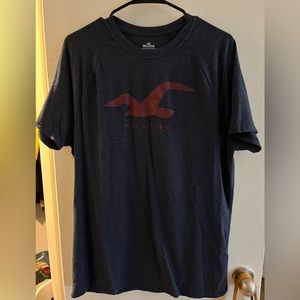 Hollister tshirt